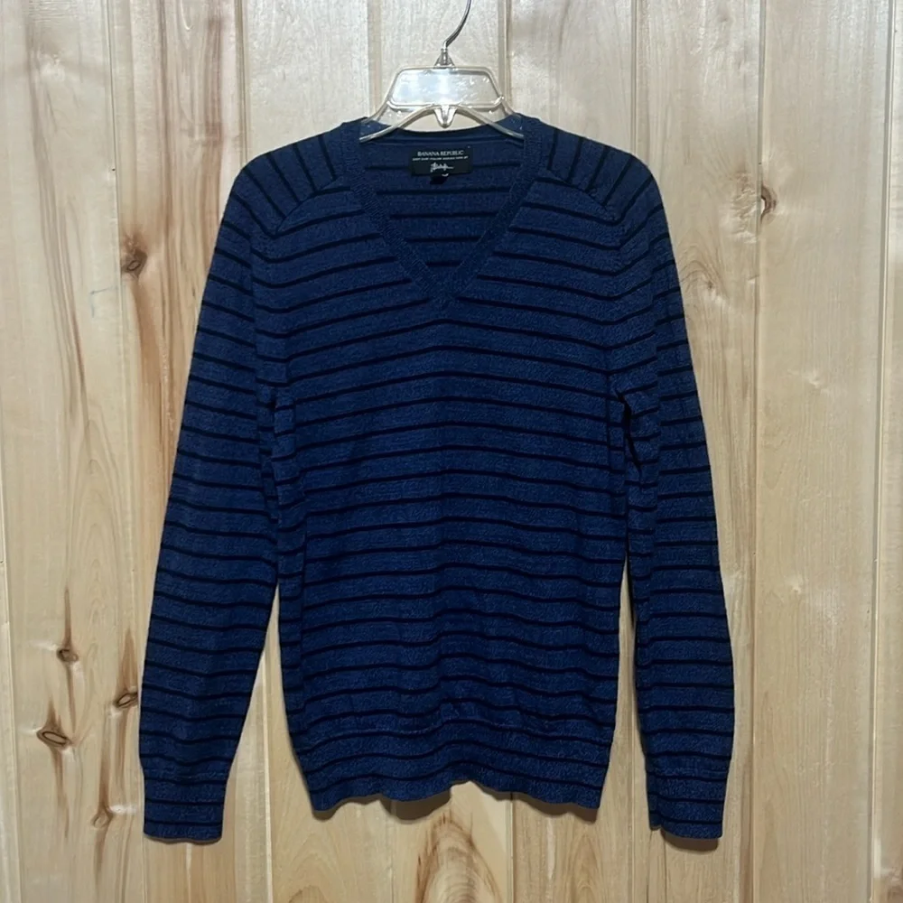 Banana Republic Blue Italian Merino Yarn by Baruffa V-‎ Neck Sweater Mens Size M